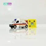 اسباب بازی ماشین آمبولانس با چراغ آژیر 12 سانتیمتر (کد 104)